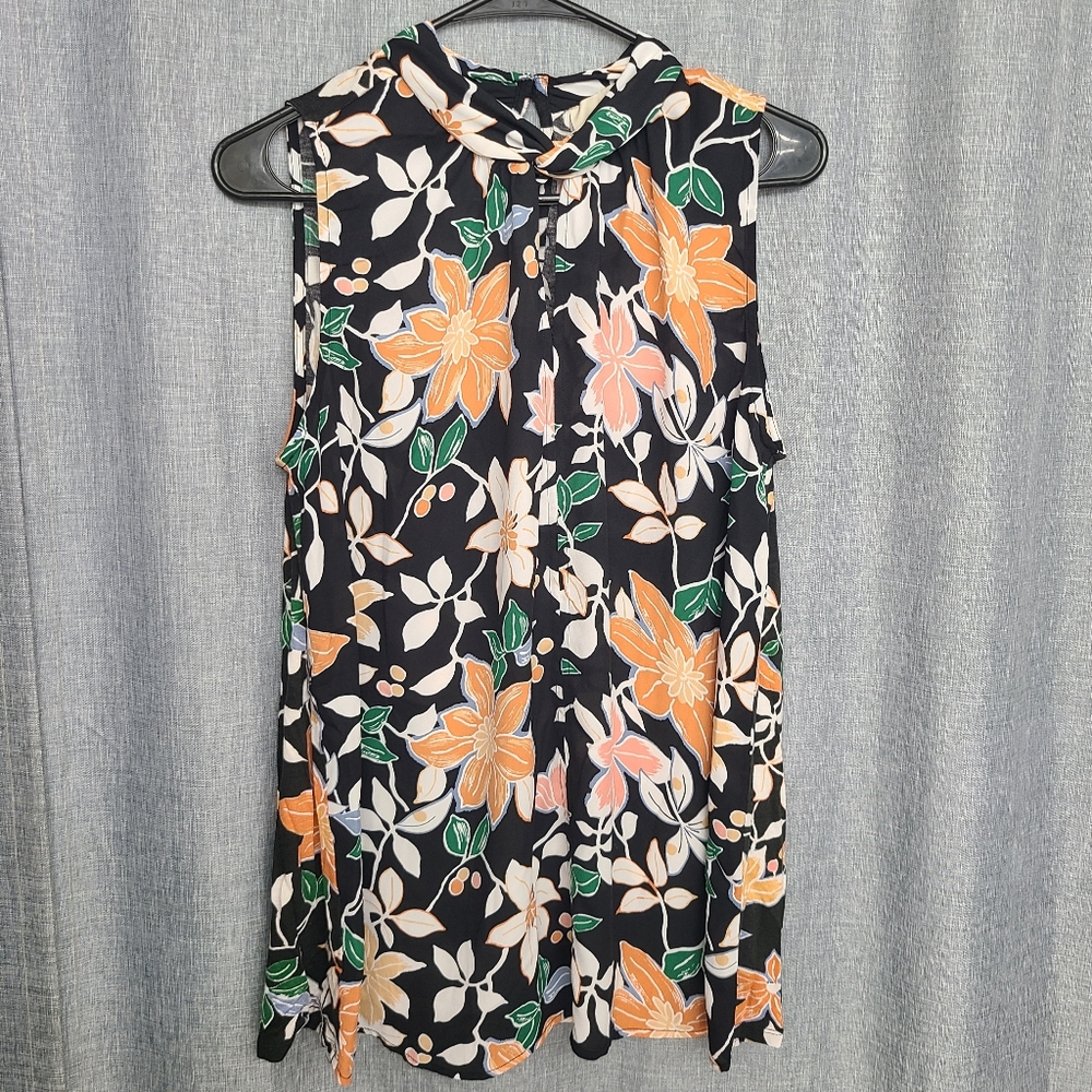 Loft Floral top/blouse sleeveless sz M